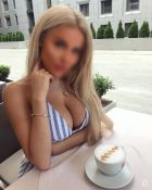 Арина — проститутка с большой грудью