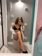 Ульяна  — проститутка с большой грудью